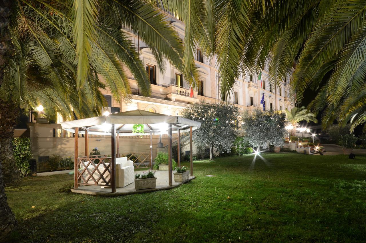 Grand Hotel Vittoria Montecatini Terme Luaran gambar
